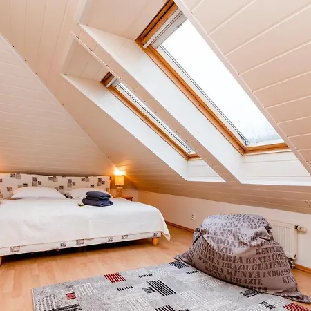 Bed & Breakfast One *